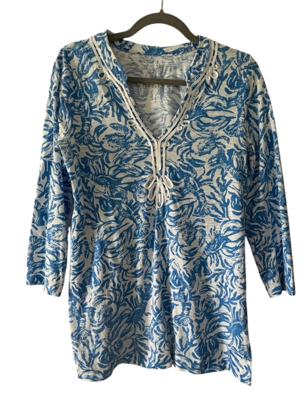 Lilly Pulitzer Blue and White Floral Split-Neck Tunic